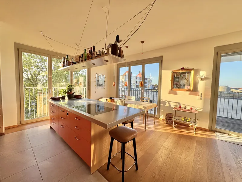 Exklusive Wohnung mit offener Küche und tollem Fernblick — photo 1
